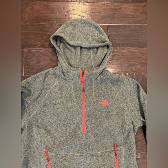 The North Face Hooded 1/2 Zip Soft Fleece Pullover Jacket Womens - Picture 3 of 6